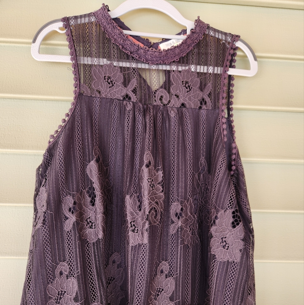 Women's Taylor & Sage Black Lace Sleeveless Top